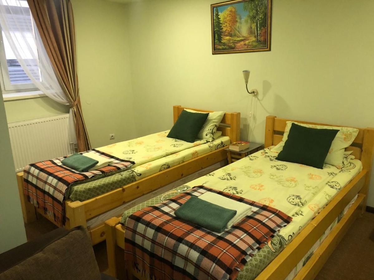 Apart Hotel Avinos Lviv Exterior photo